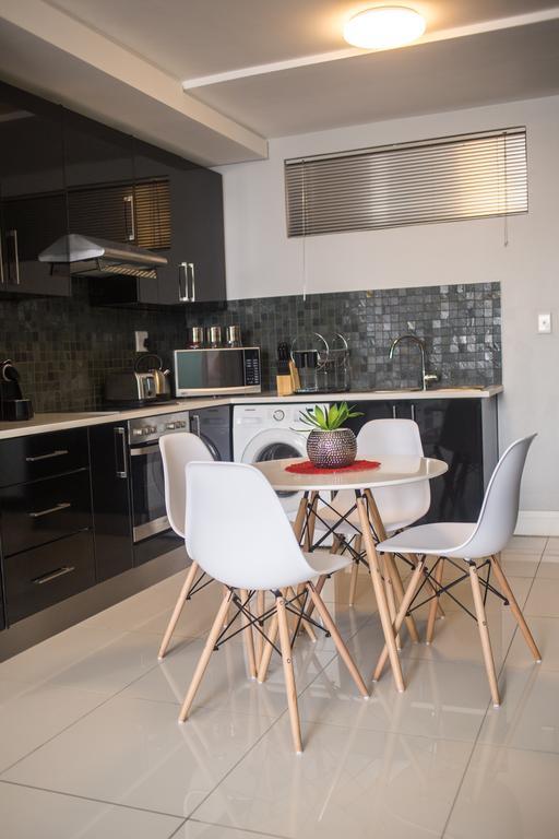 Apartment 64 At 77 On Independence Ave Windhoek Luaran gambar