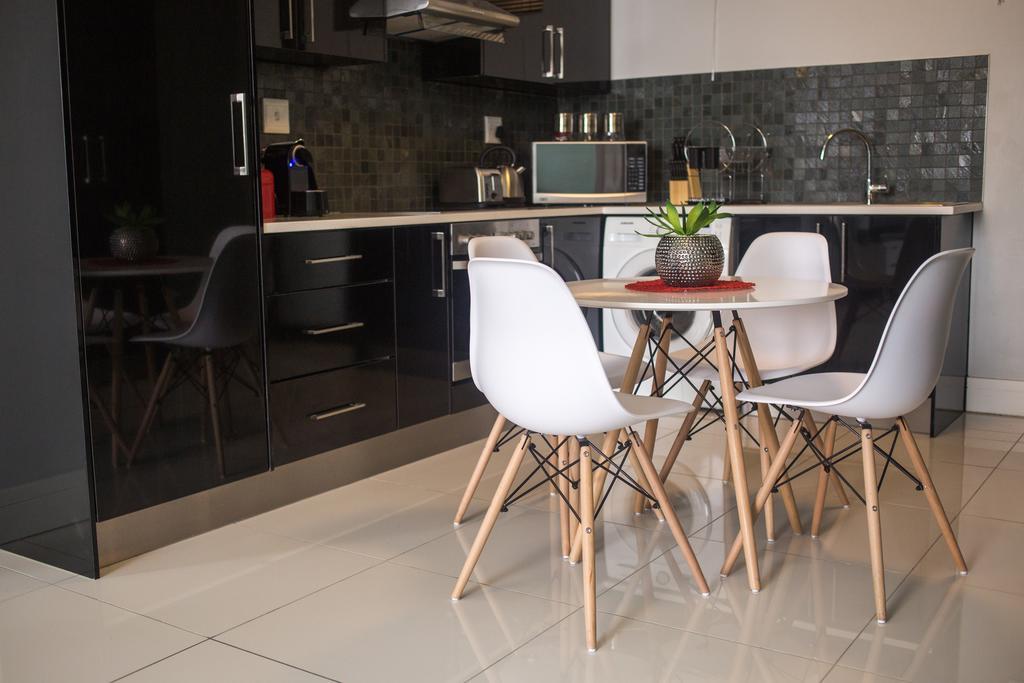 Apartment 64 At 77 On Independence Ave Windhoek Luaran gambar